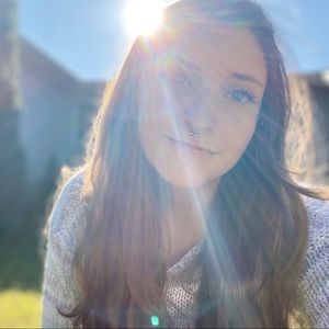 Meet your Posher, Rebecca